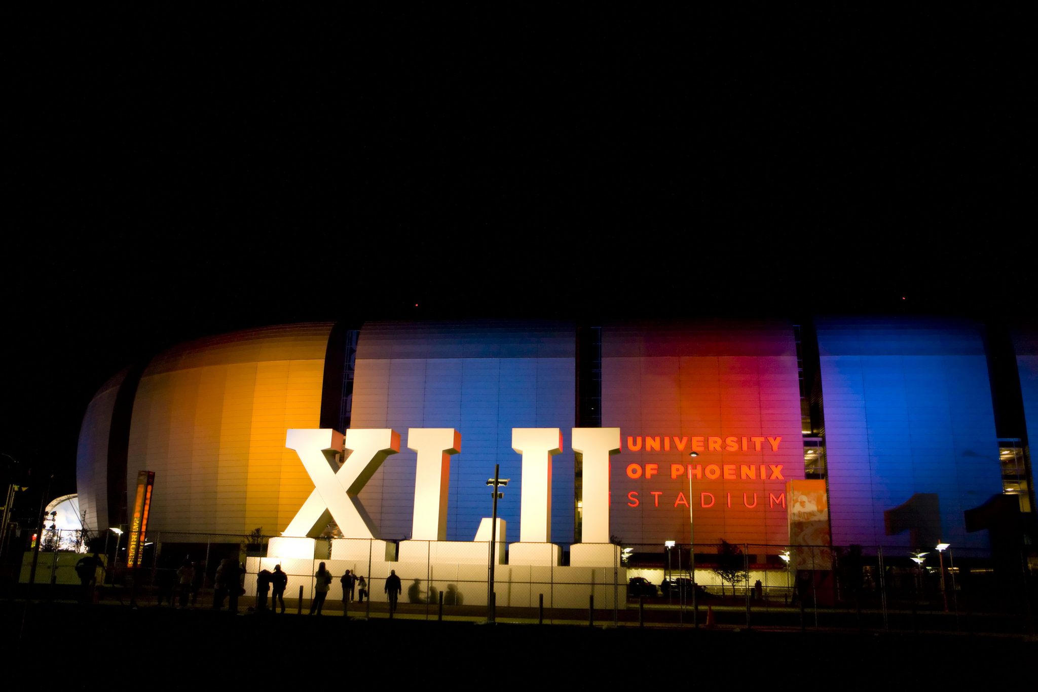 SuperBowlXLII-Glendale-Exteriorw SuperBowlXLII-Glendale-Exteriorw