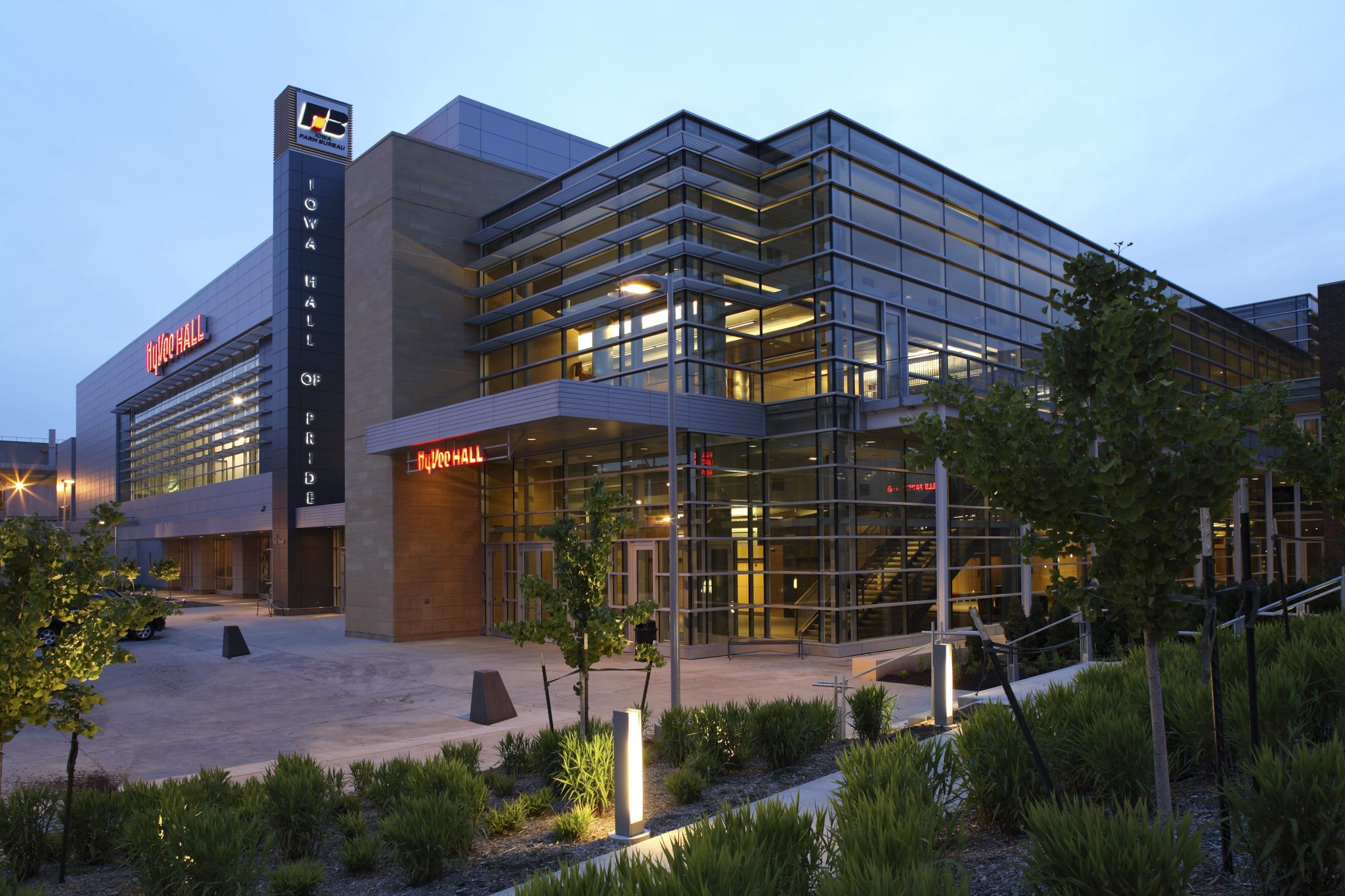 The original auditorium is now connected to a new arena & exhibition hall.