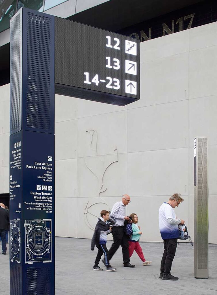 Intelligent Wayfinding System at Tottenham Hotspur Stadium - Populous