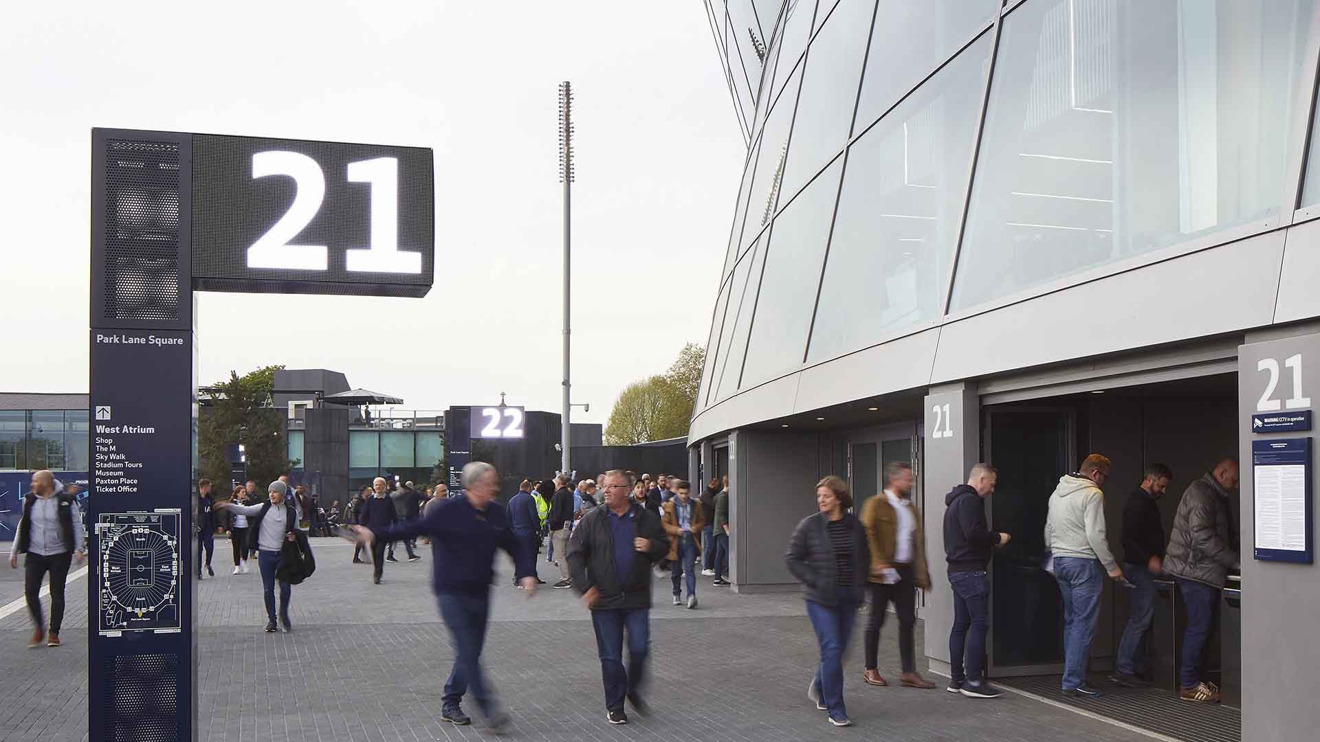 Intelligent Wayfinding System at Tottenham Hotspur Stadium - Populous