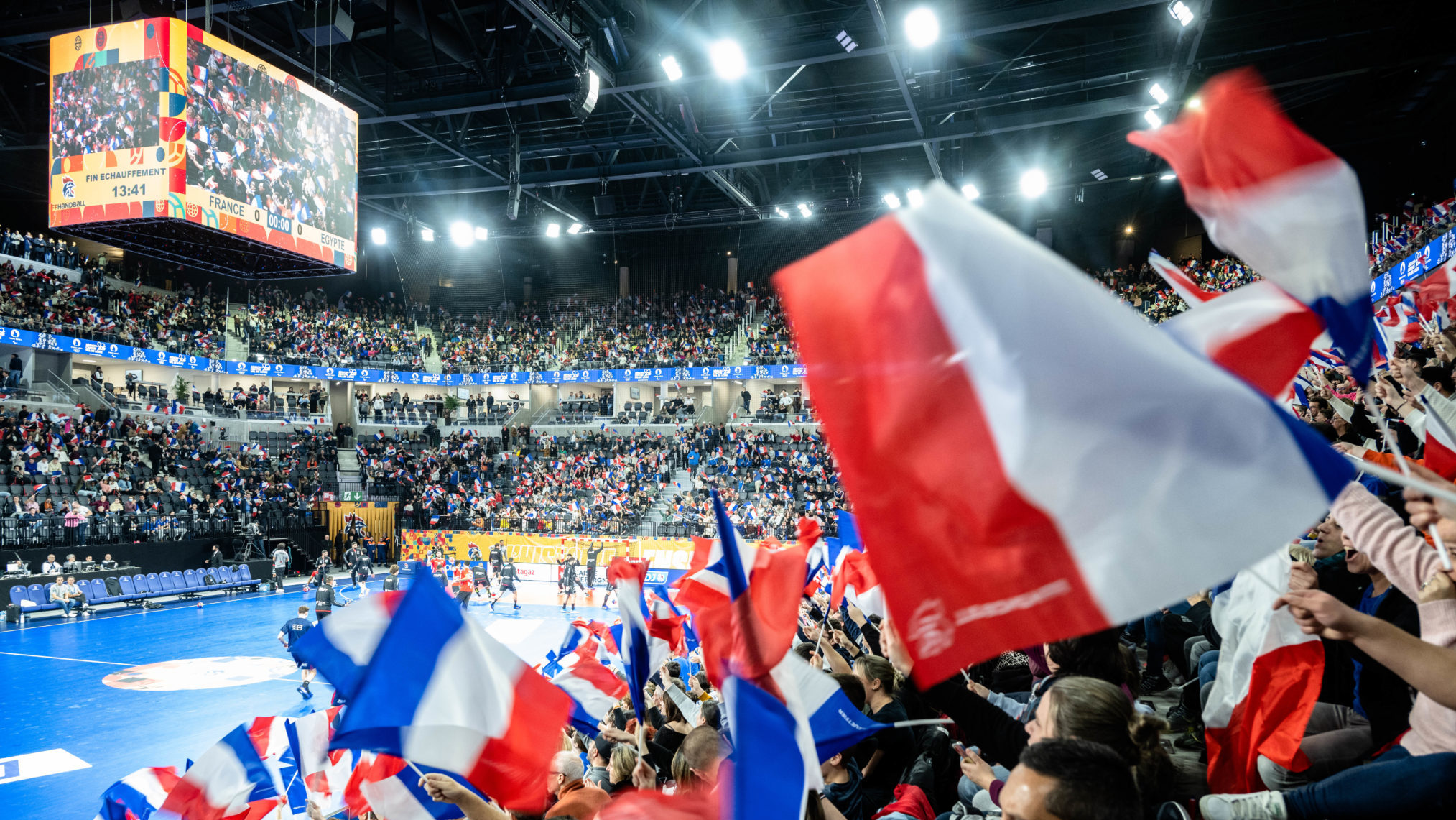 Populous-Designed 10,000-Seat Arena du Co'Met in Orléans Opens for